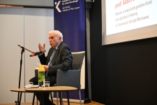 Prof. Rotfeld 12