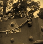 Gen. Maczek podczas przygotowań
