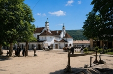 Ratusz w Zaleszczykach 5