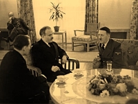 Mołotow w Berlinie 8