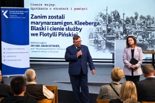 Prof. Ostanek w Woli Gułowskiej 24