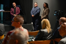 Prof. Ostanek w Woli Gułowskiej 33